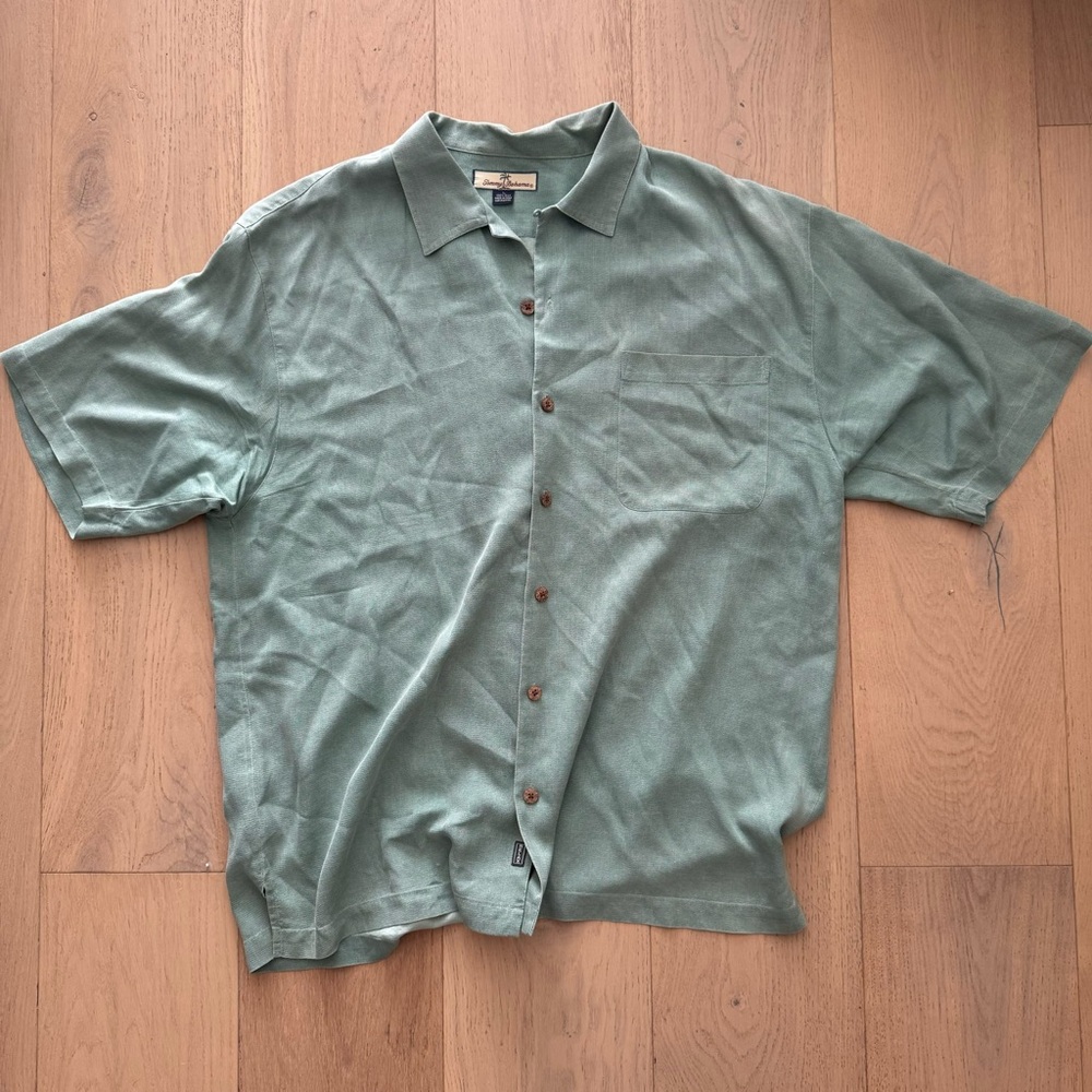 Men’s Tommy Bahama Cigar Club 100% Silk Button Down